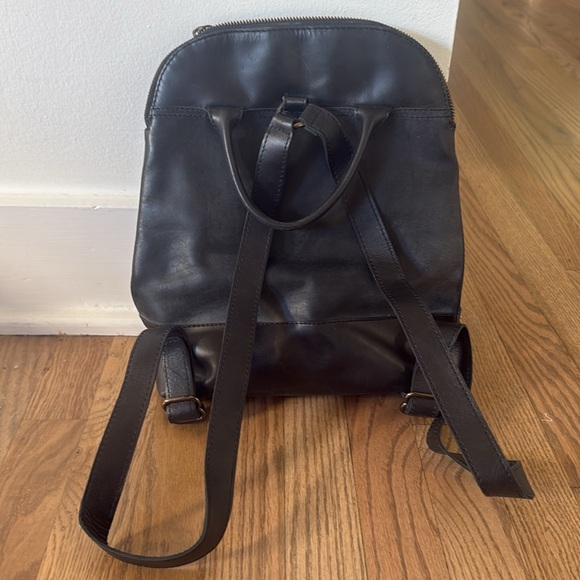 Able 100% Leather Black Backpack - Picture 2 of 6